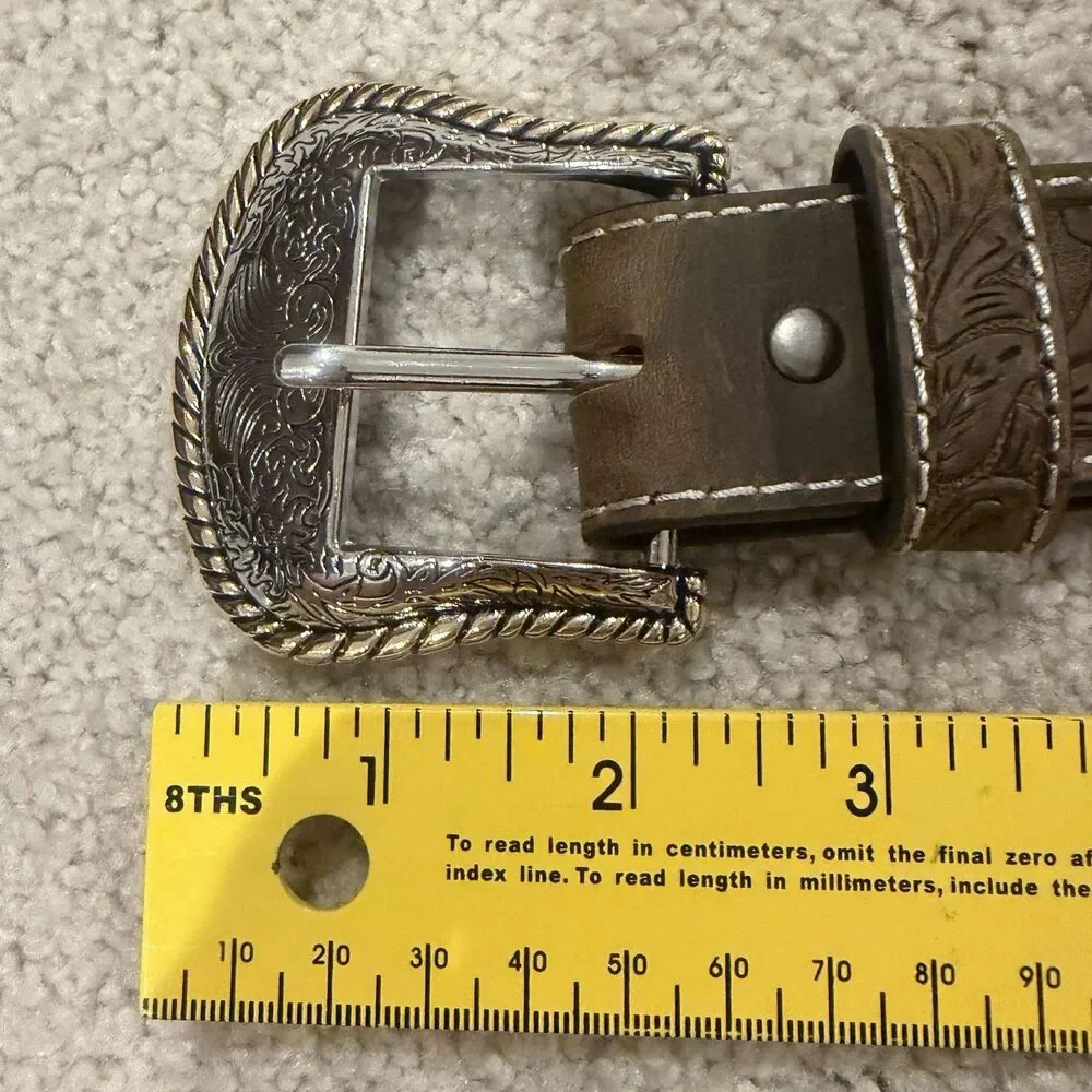 NWOT Shyanne Women Tool Cut Out Western Belt Brown Leather Gold Silver Buckle M